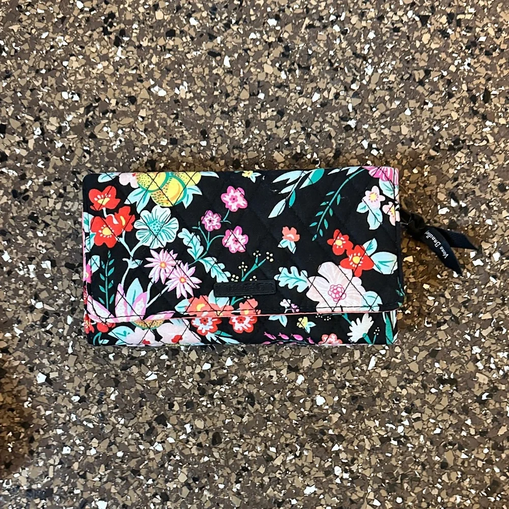 Vera Bradley Black Floral Crossbody Bag with Matching wallet